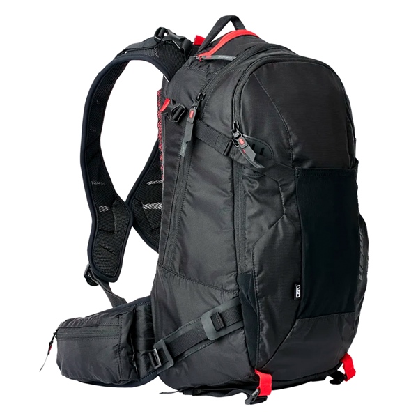 5216080001 USWE USWE Zippered VST Backpack 16L 16L DAYPACK ZIPPERED VST 16L BK USWE Zippered VST Backpack 16L Black